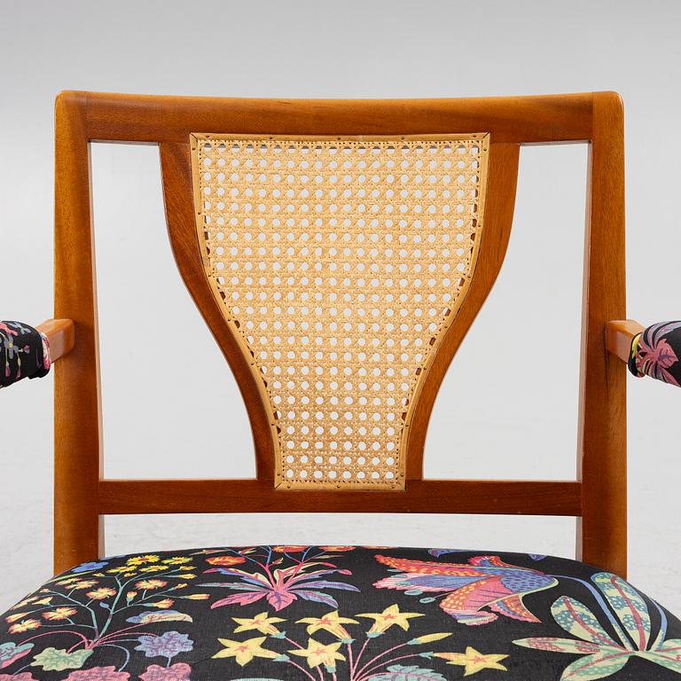 Josef Frank, karmstolar, ett par, modell 969, Firma Svenskt Tenn.