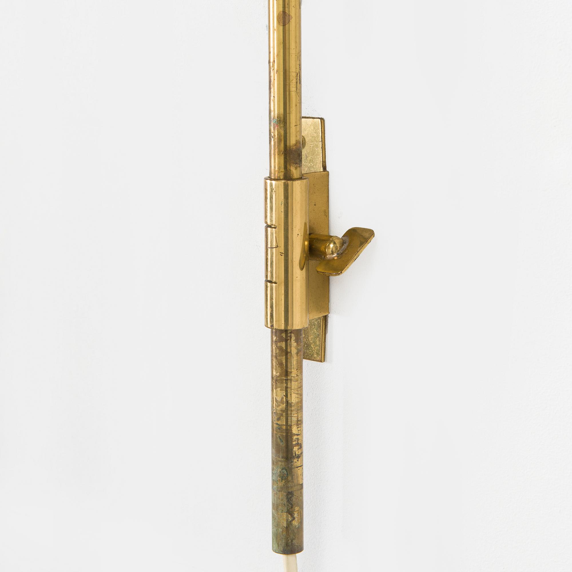 A mid-20th century wall light.