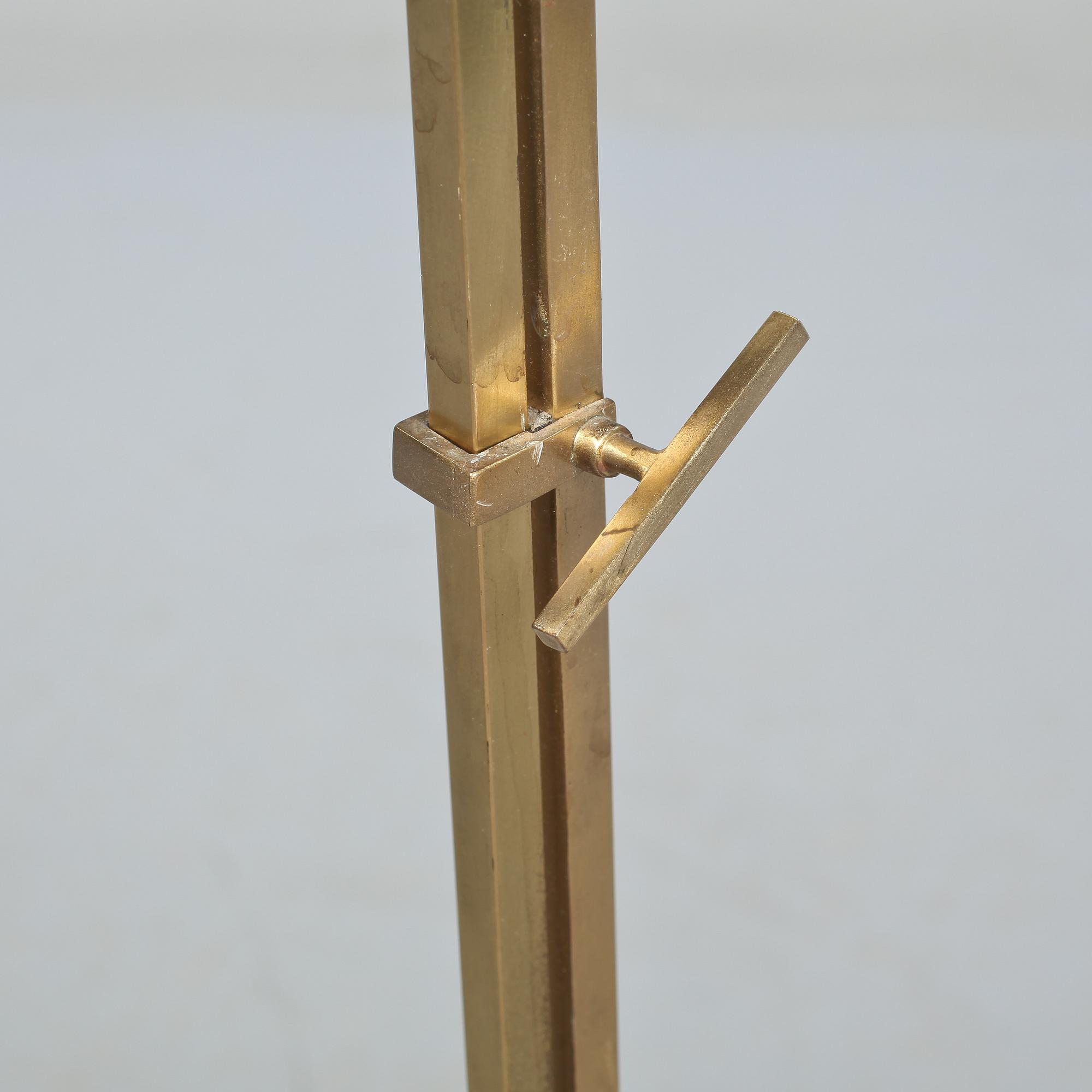 GOLVLAMPA, 1900-talets mitt.