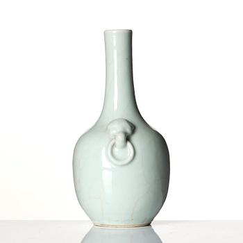 A ge glazed vase, Qing dynasty, 19th Century.