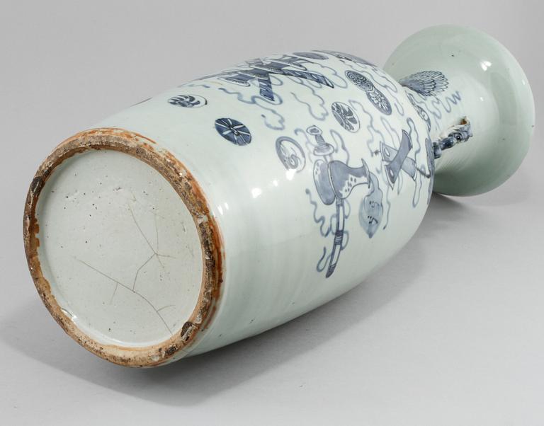 GOLVVAS, porslin, Kina, 1800-tal.