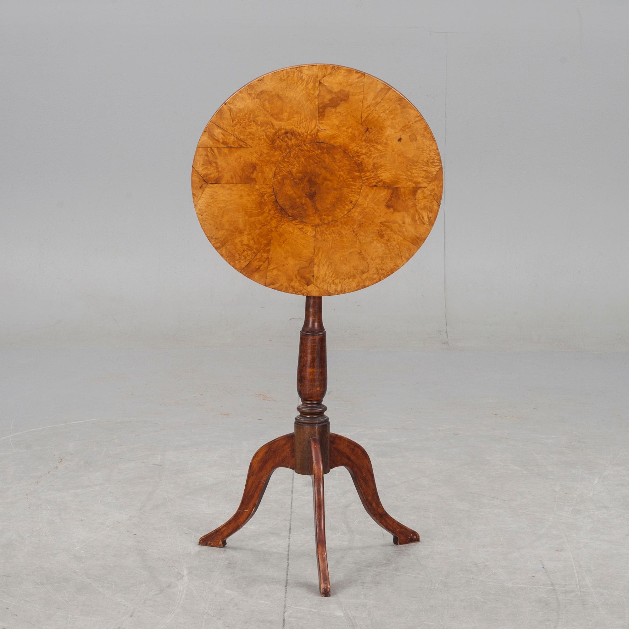 FÄLLBORD, 1800-talets första hälft.