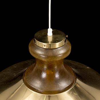 A silling lamp, 20th century.