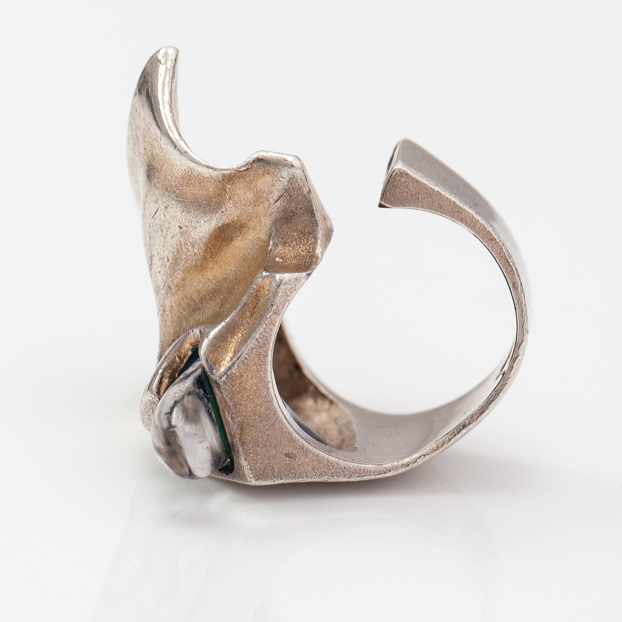 Björn Weckström, Ring "Varelsens öga", sterlingsilver och akryl. Lapponia 1974.