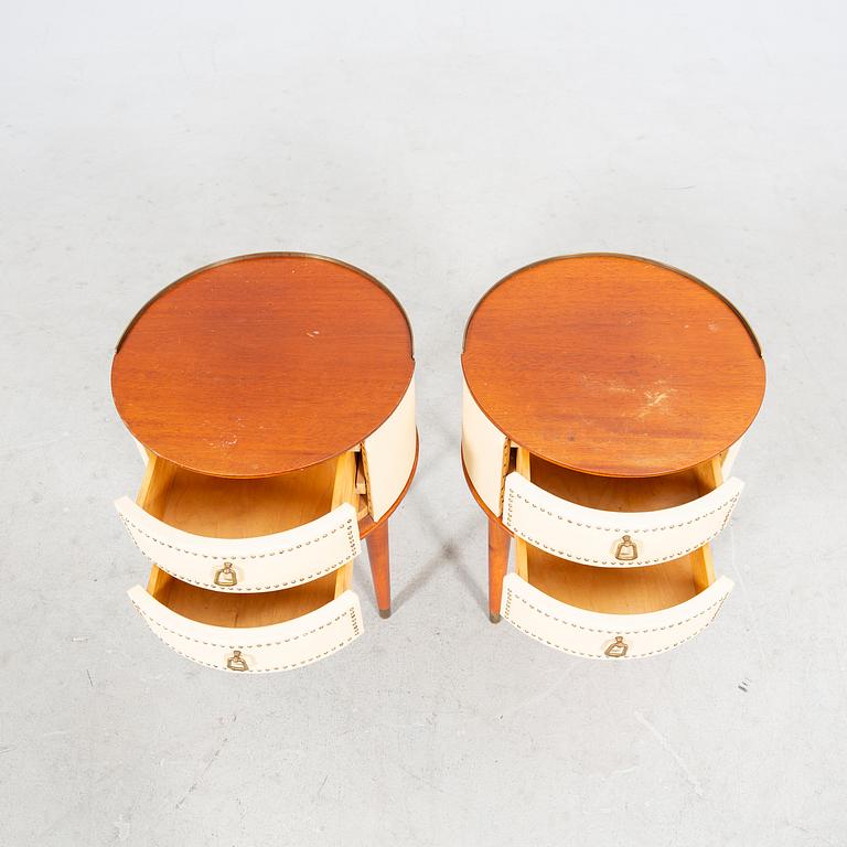 A pair of veneered teak bedside tables, Halvdan Petterssons Möbelfabrik, Tibro, Sweden, mid 20th century.