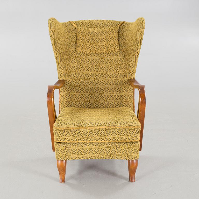 A mid 20th century armchair.