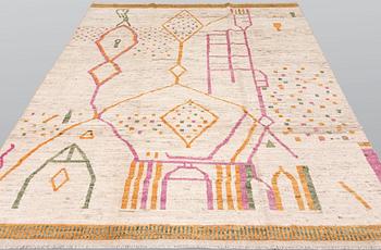 A rug, Morocco design, approx. 297 x 245 cm.