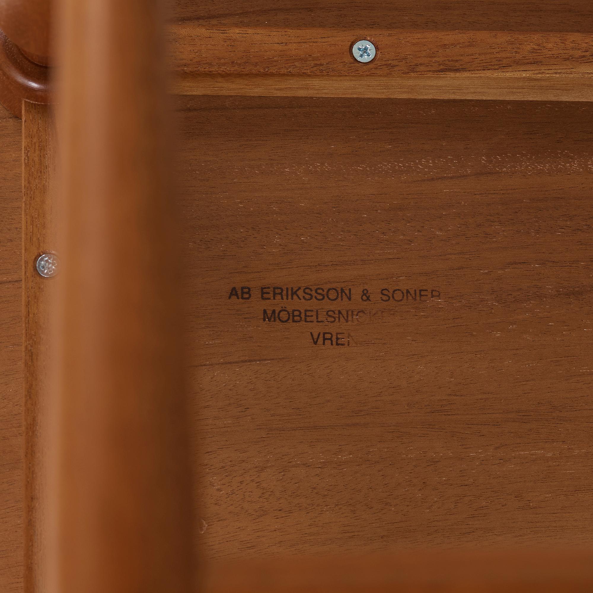 JOSEF FRANK, a mahogany table model 961 for Firma Svenskt Tenn.