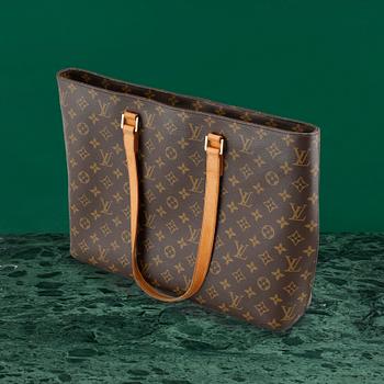 VÄSKA Louis Vuitton.