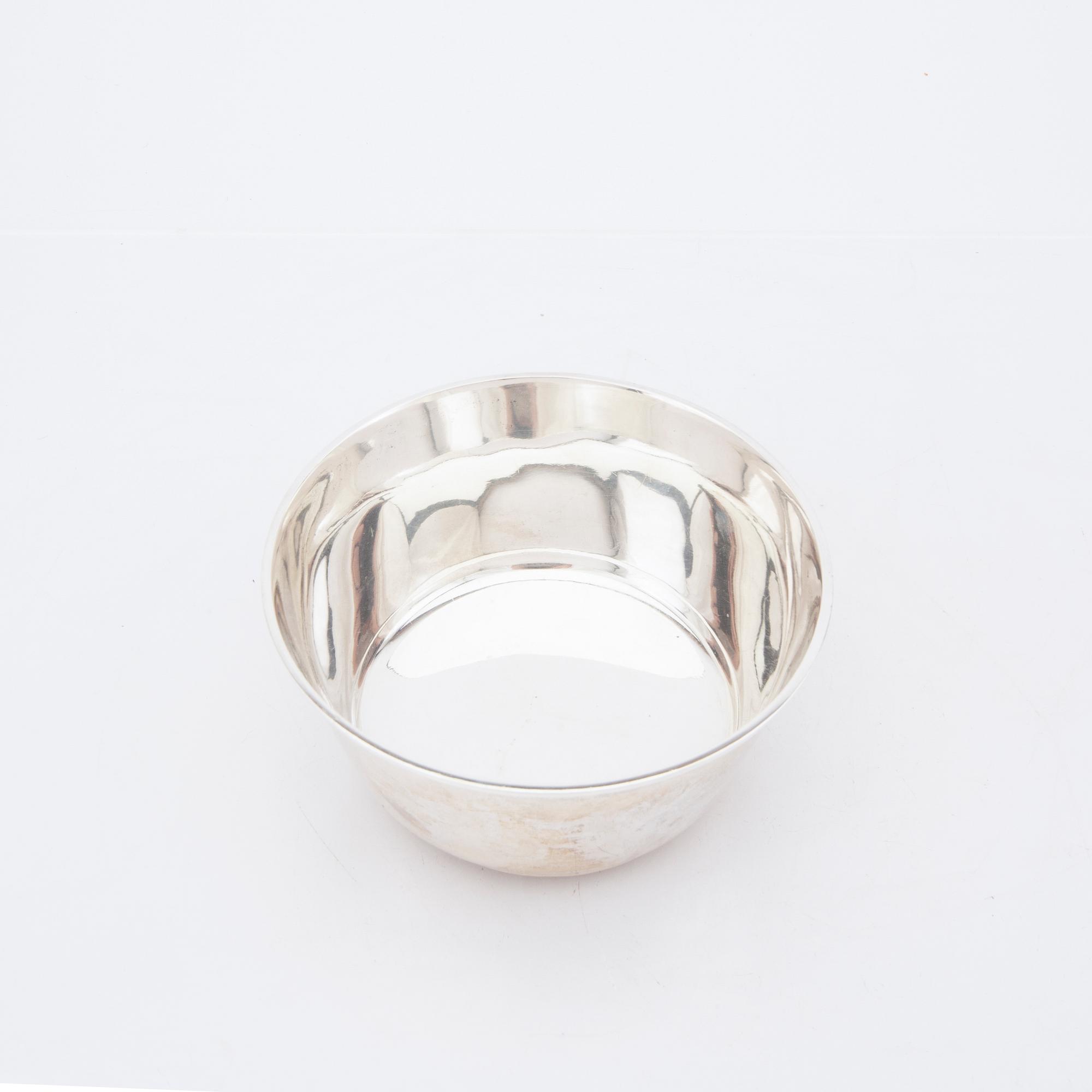 Eric Råström, skål med lock samt cigaretthållare silver Stockholm 1957/62.