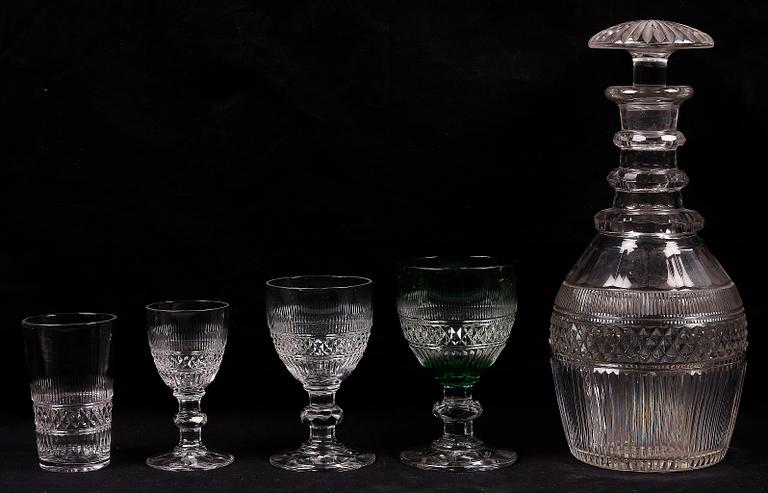 GLASSERVIS, ca 76 delar, Baccarat France. 1900-tal.