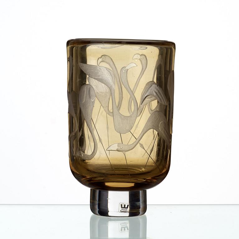 A Vicke Lindstrand engraved glass vase, Kosta, Sweden 1950-60's.