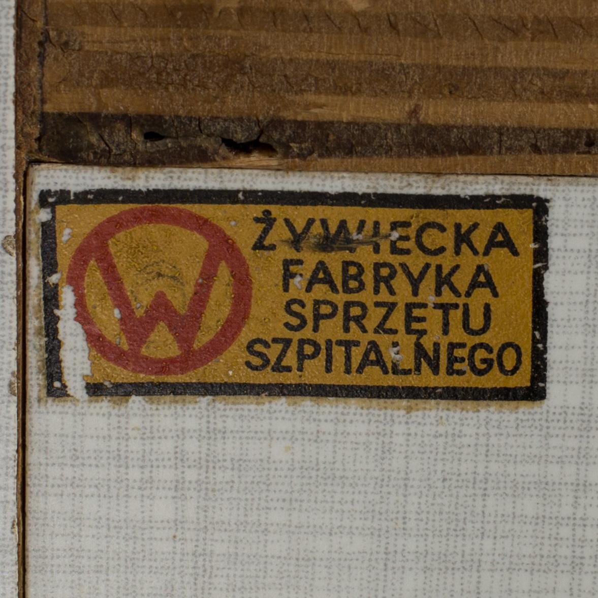 SKRIVBORD med fast monterad skrivbordslampa. Funkis-stil, 1950-60-tal.