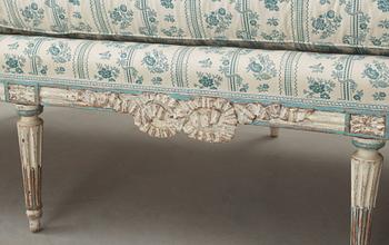 SOFFA, SAMT KARMSTOLAR, ett par. Louis XVI-stil, 1800-tal.