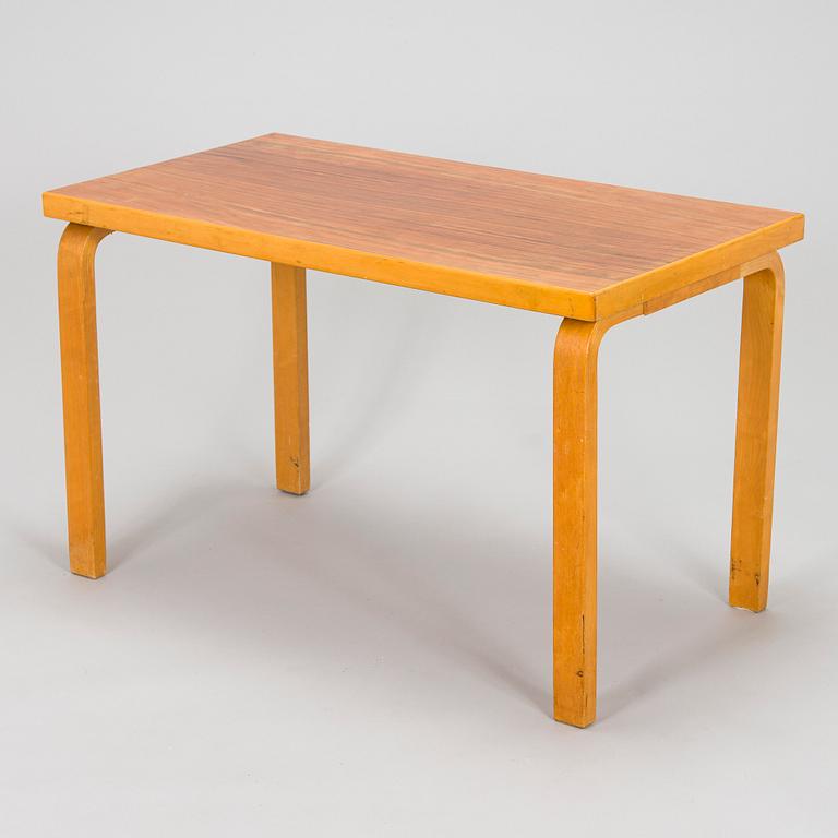 Alvar Aalto, A mid 1950s table '81' for O.Y. Huonekalu-ja Rakennustyötehdas A.B.