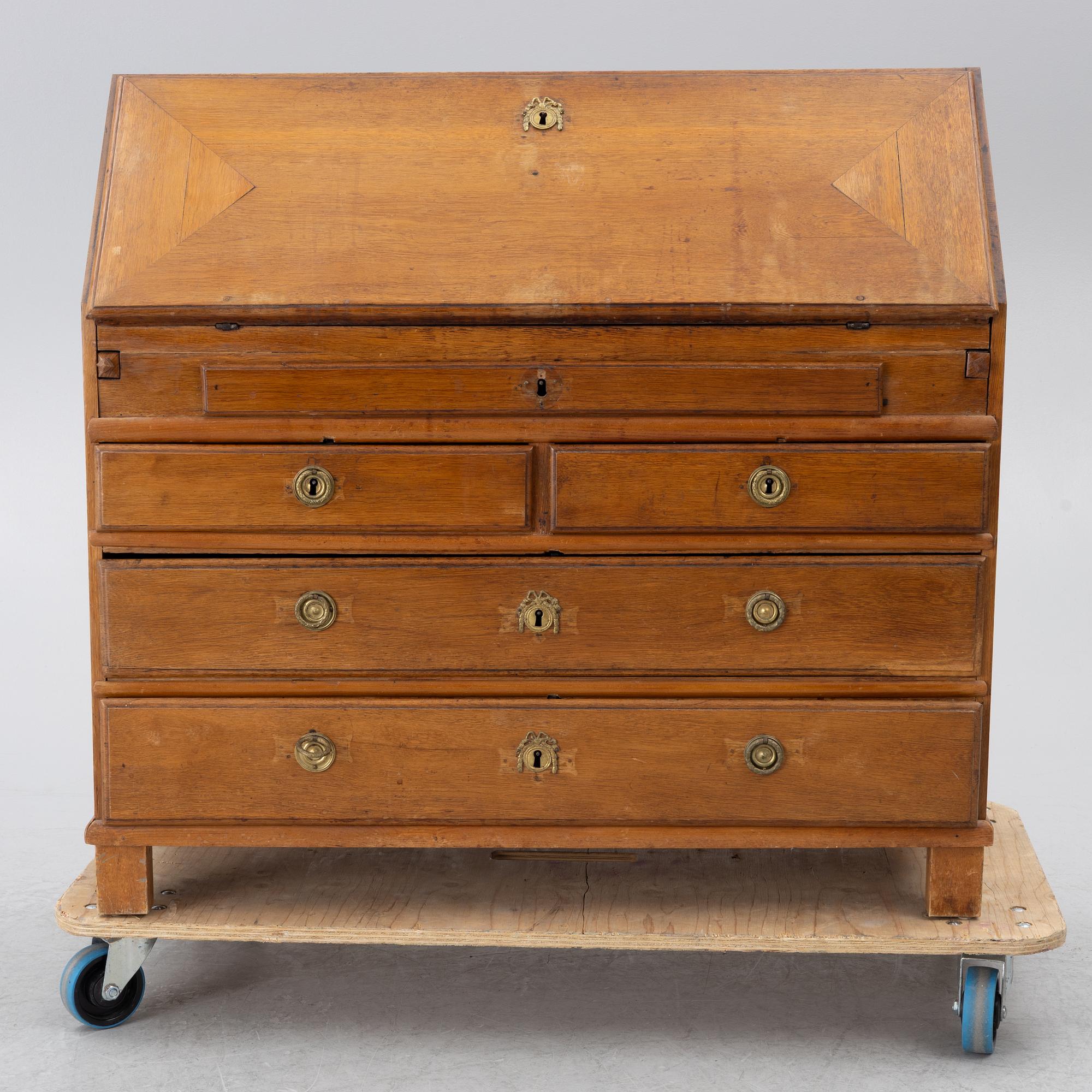 Secretary, 18th century.