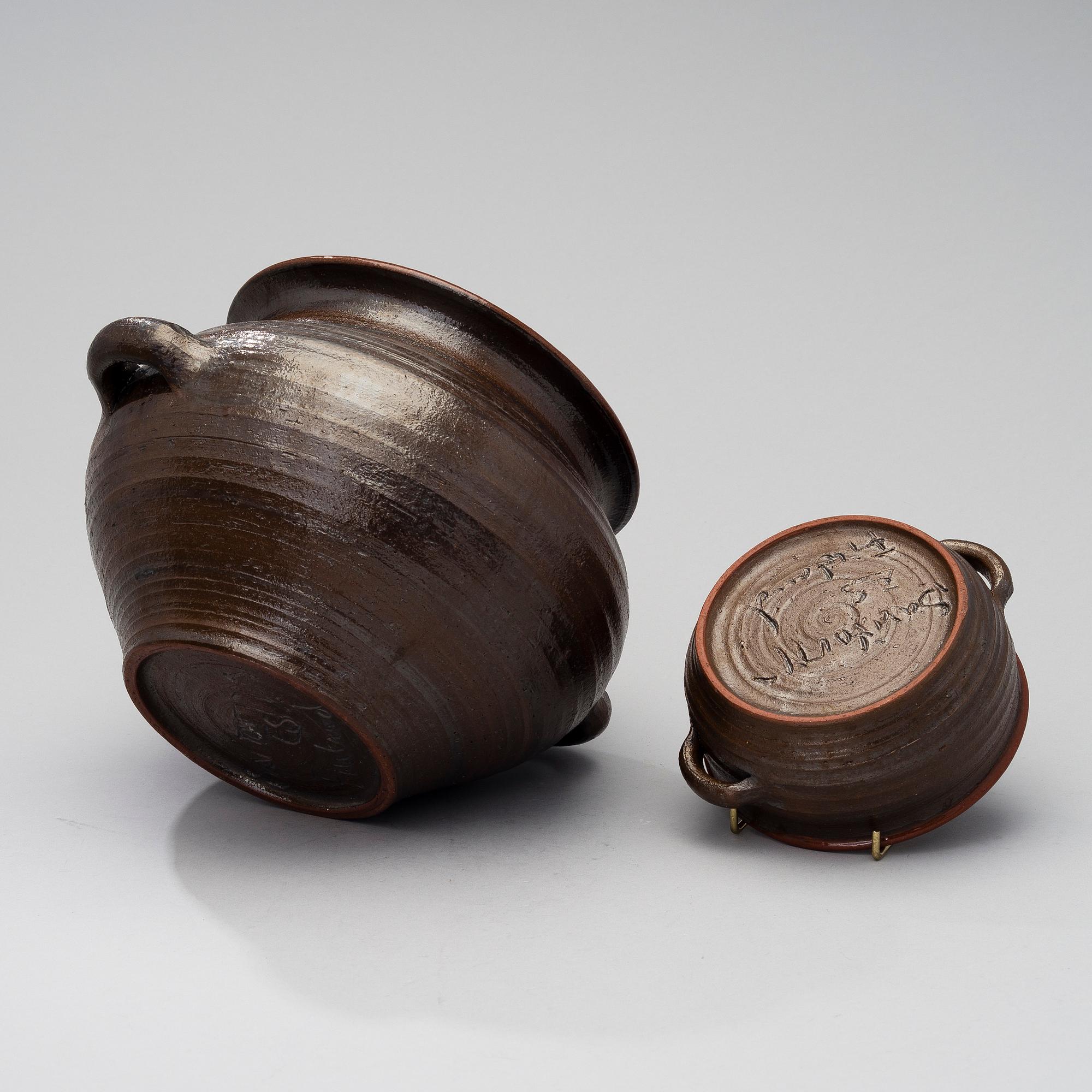 Redclay pot and 7 bowls by Erkki Stenius for Savitorppa 1970s.