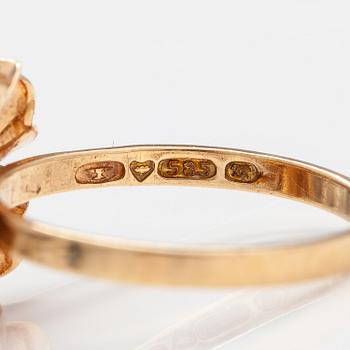 ELIS KAUPPI, A 14K gold ring with diamonds ca. 0.14 ct in total. Kupittaan kulta,Turku.