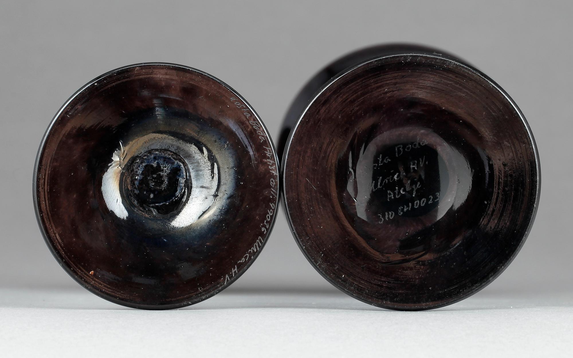 POKALGLAS, 2 st, glas, Ulrica Hydman Vallien. Kosta Boda.