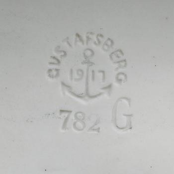 FIGUR, parian, Gustafsberg 1917.