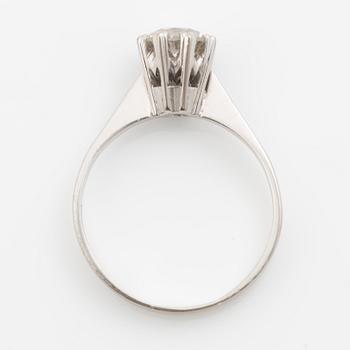 Ring, enstensring, 18K vitguld med rund briljantslipad diamant 1.02 ct.