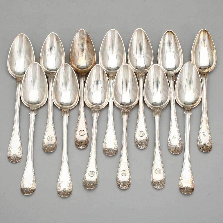 DESSERTSKEDAR, 13 delar, silver, bla Pehr och Adolf Zethelius, Stockholm, 1800-tal. Vikt: ca 539 gram.