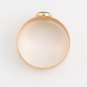 18K gold, onyx and seed pearl ring.