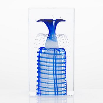 Oiva Toikka, Anniversary glass cube for the 210 years of the Nuutajärvi Glassworks, signed and numbered 10/210.
