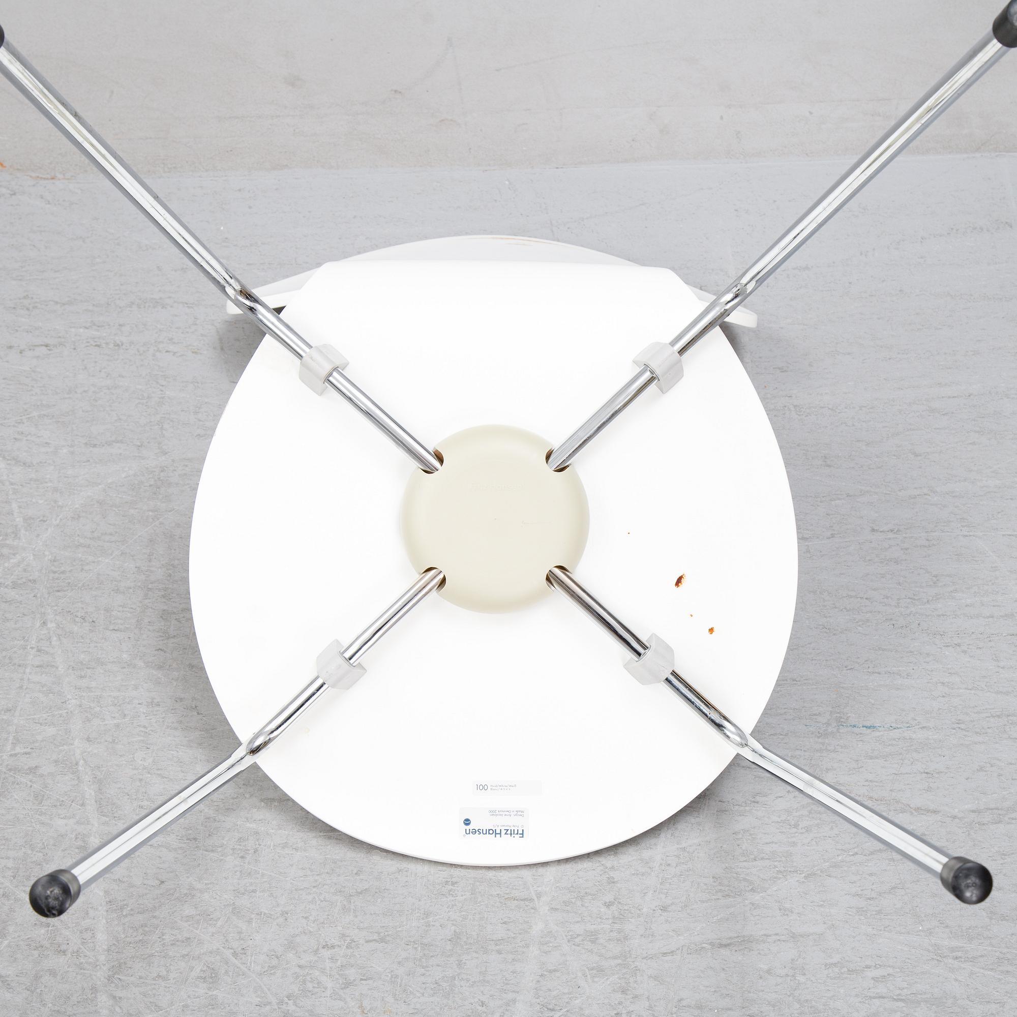 Arne Jacobsen, stolar, 4 st, "Myran", Fritz Hansen, 2000-2003.