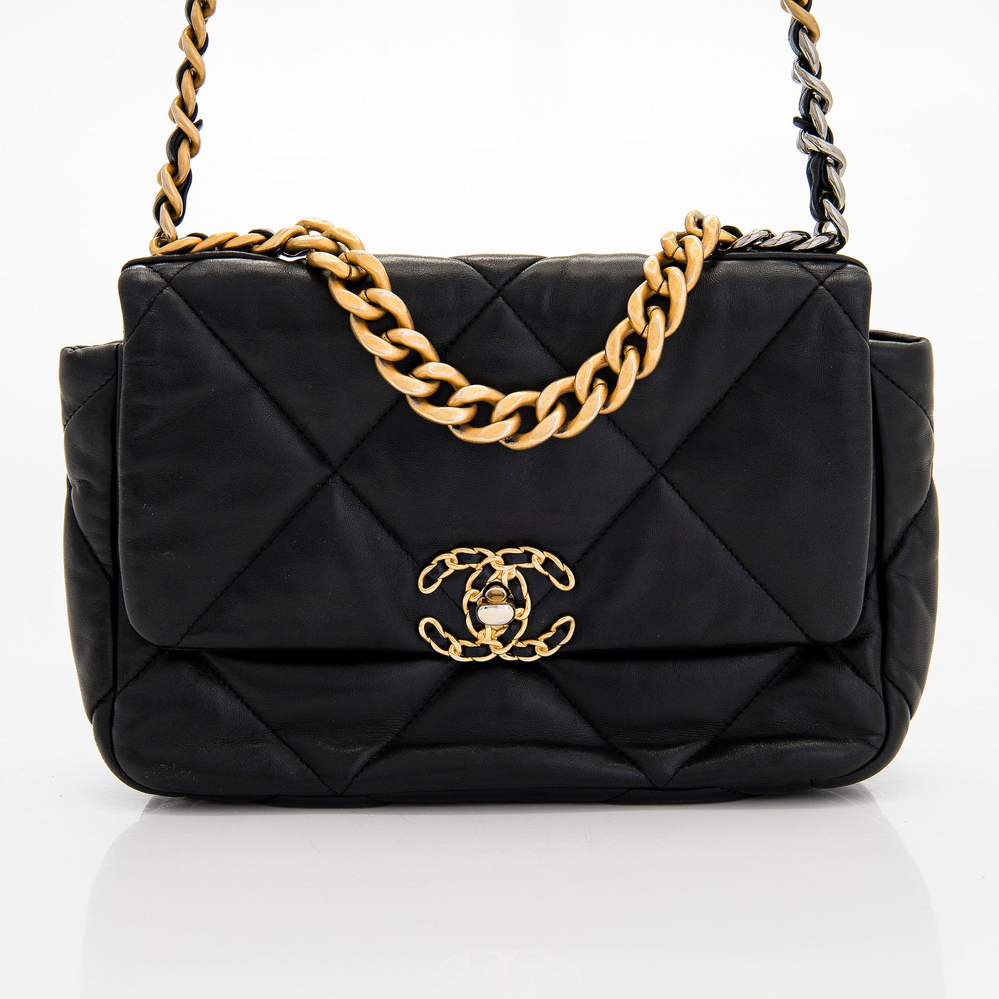 Chanel, laukku, "19 Small Flap Bag", 2021.