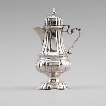 KANNA, silver, möjligen Tyskland, 1800-tal. Vikt ca 143 gram.