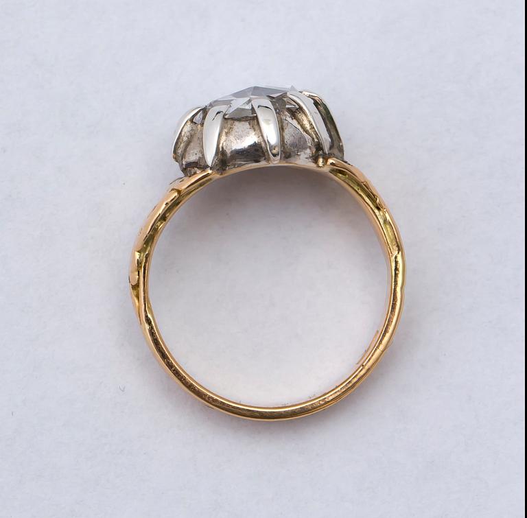 RING, 18 k guld samt vitguld med rosensten ca 0.50 ct. Vikt ca 3,4 g.
