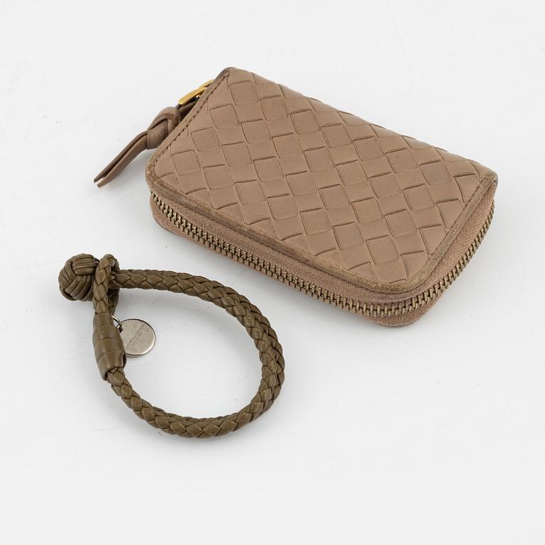 Bottega veneta, plånbok & armband.