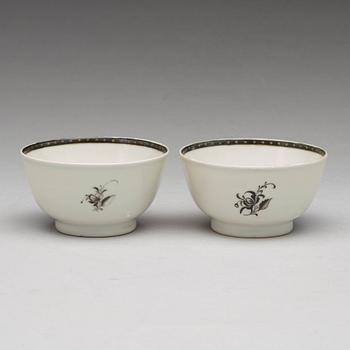 A pair of armorial grisaille cups, Qing dynasty, Qianlong (1736-95).