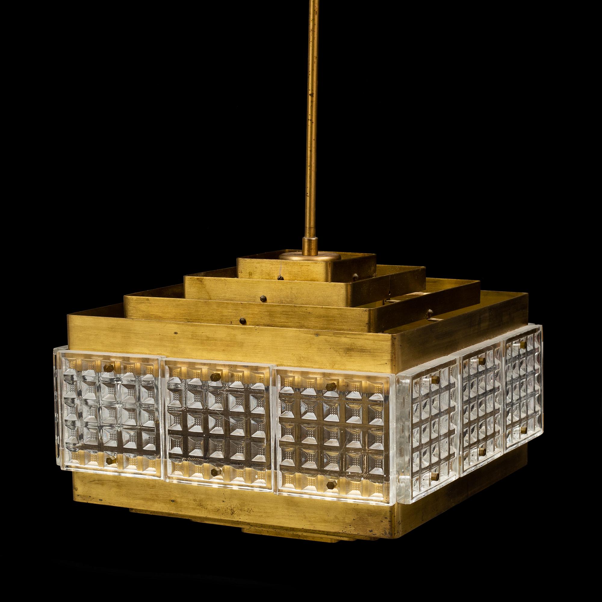 TAKLAMPA, mässing och glas, 1900-talets andra hälft.