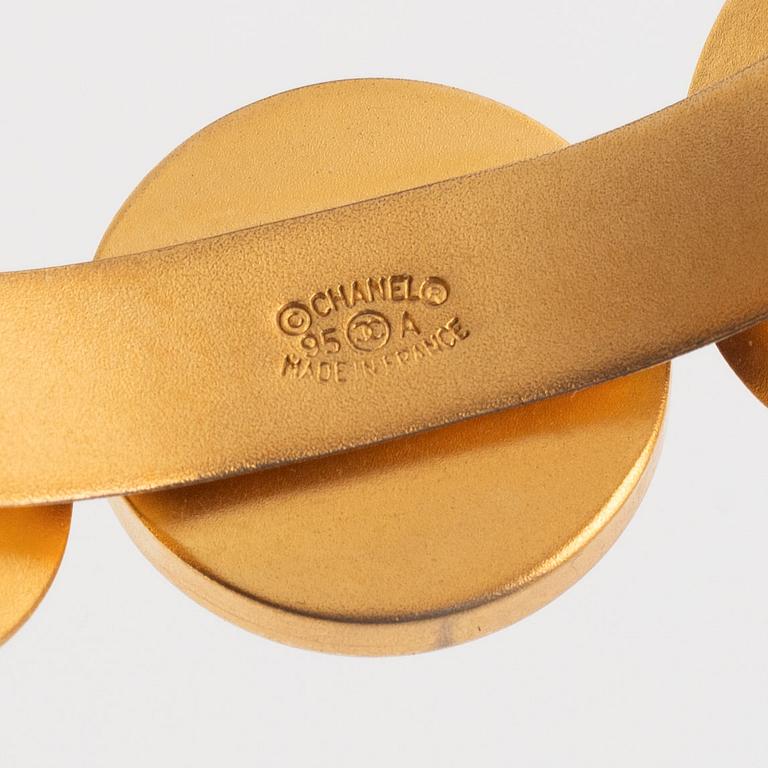 Chanel, bracelet, "Seven Icon Charm Bracelet", 1995.