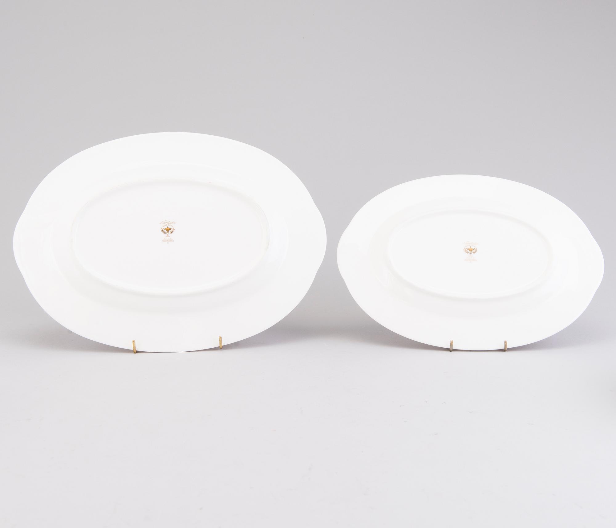 A Japanese 84-pcs Noritake porcelain coffee set and dinnerware from the end of the 20th Century.