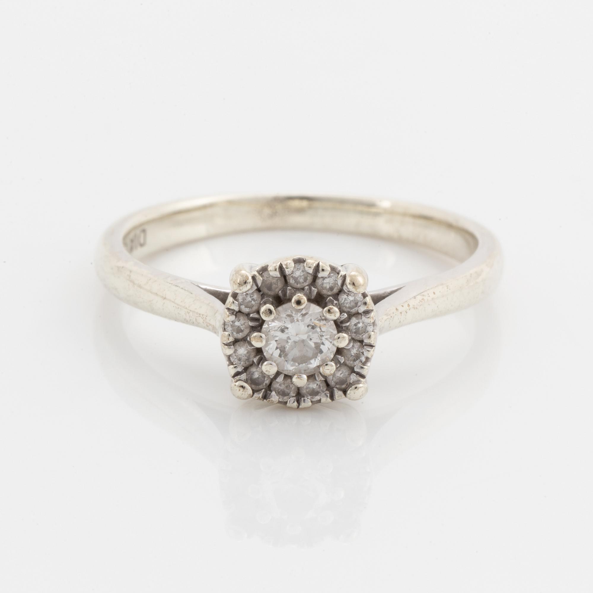 Brilliant-cut diamond ring, total 0,30 ct according to engraving.