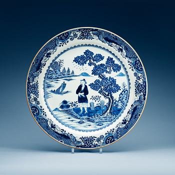 1596. A blue and white charger, Qing dynasty, Qianlong (1736-95).