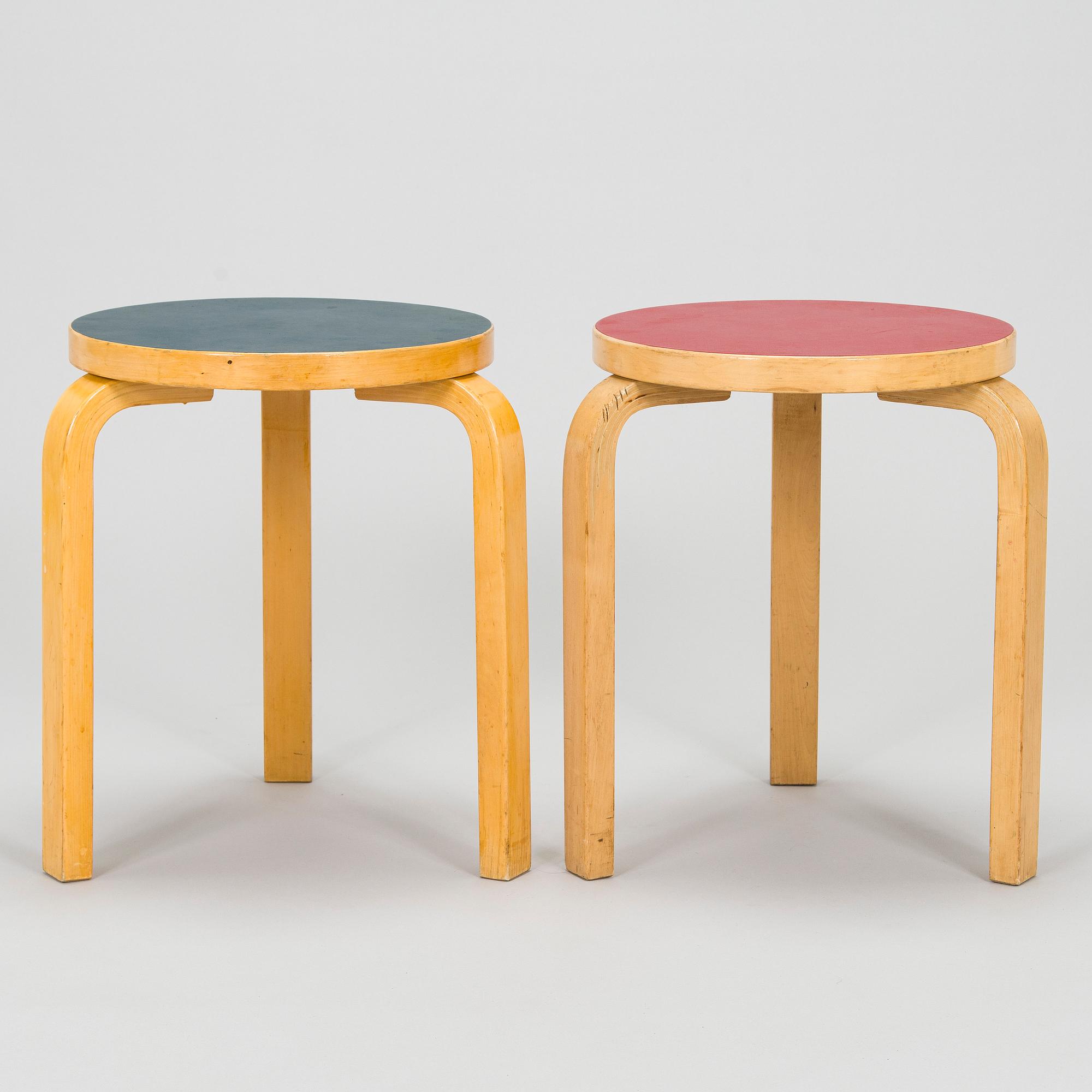 Alvar Aalto, pallar, 2 st, modell 60, Artek, 1960-tal.