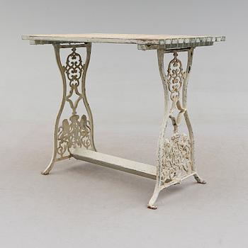 TRÄDGÅRDSBORD, 1900-tal.