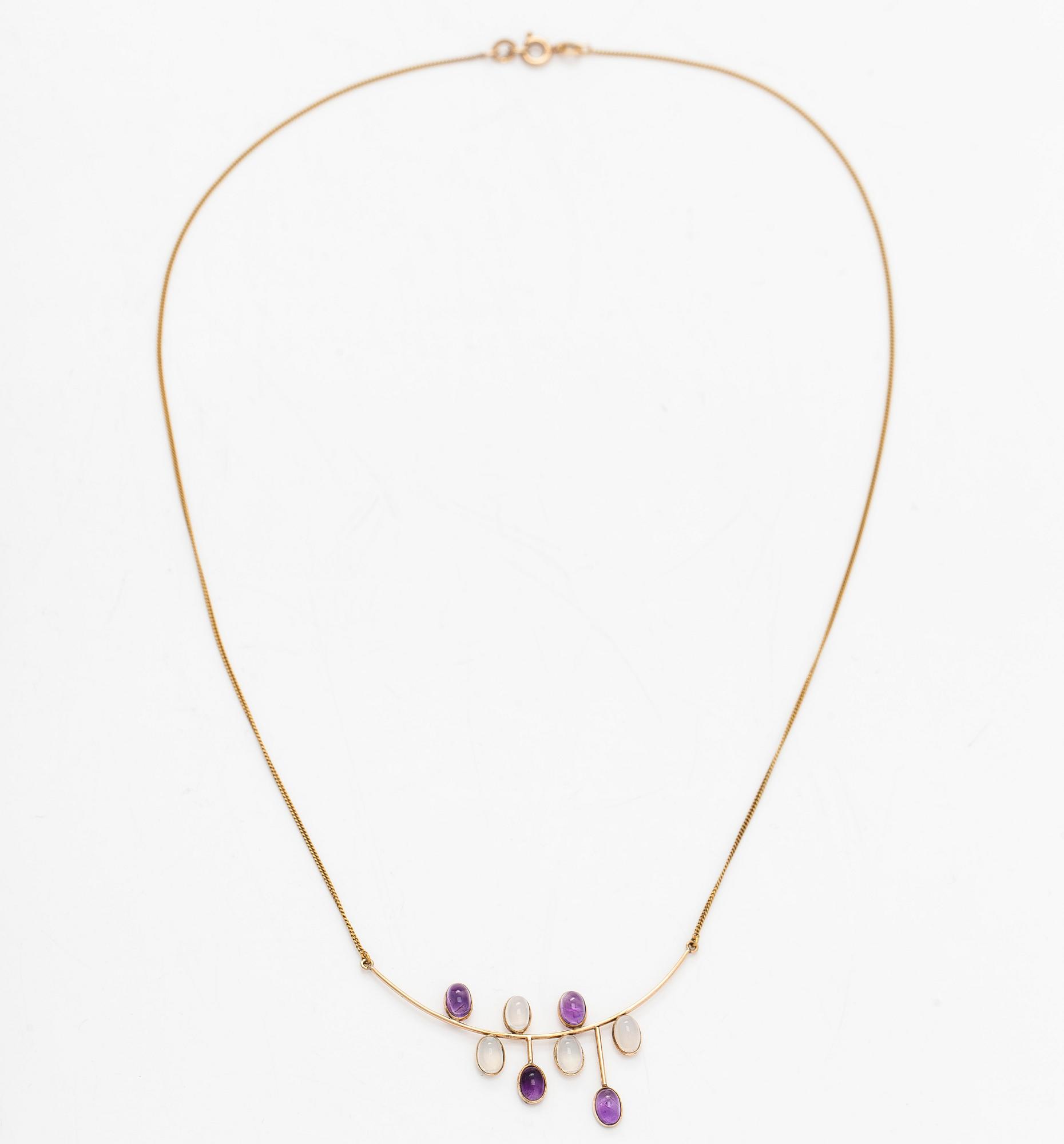 Kaulakoru, 14K kultaa, cabochonhiottu kuukvartsi ja ametisti. Suomalaiset leimat.