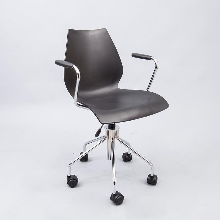 SKRIVBORDSSTOL, "Maui", Vico Magistretti, Kartell.