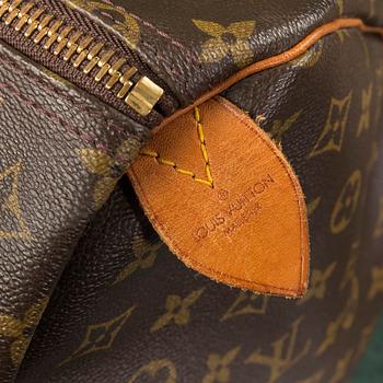 A monogram canvas weekendbag 'Keepall 60' from Louis Vuitton.
