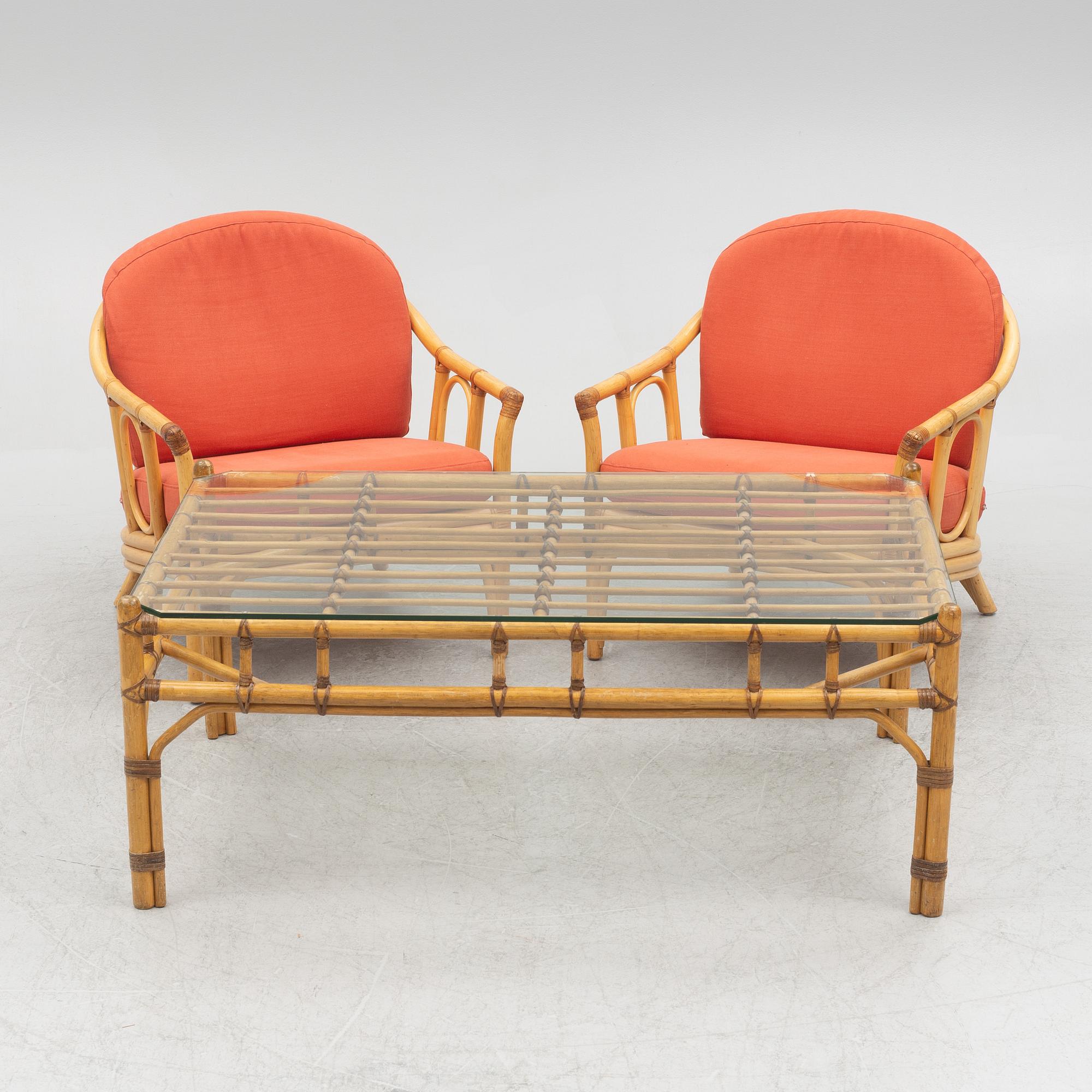 Soffbord, samt fåtöljer, ett par, Sverige, 1900-talets andra hälft.