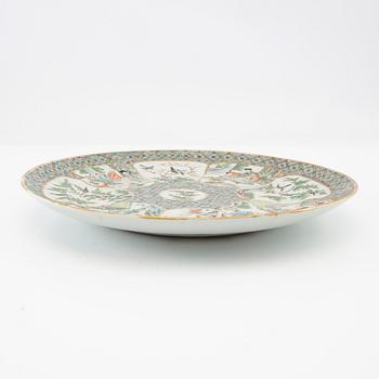 A Chinese Canton enamelled tray and plate, late Qing dynasty.