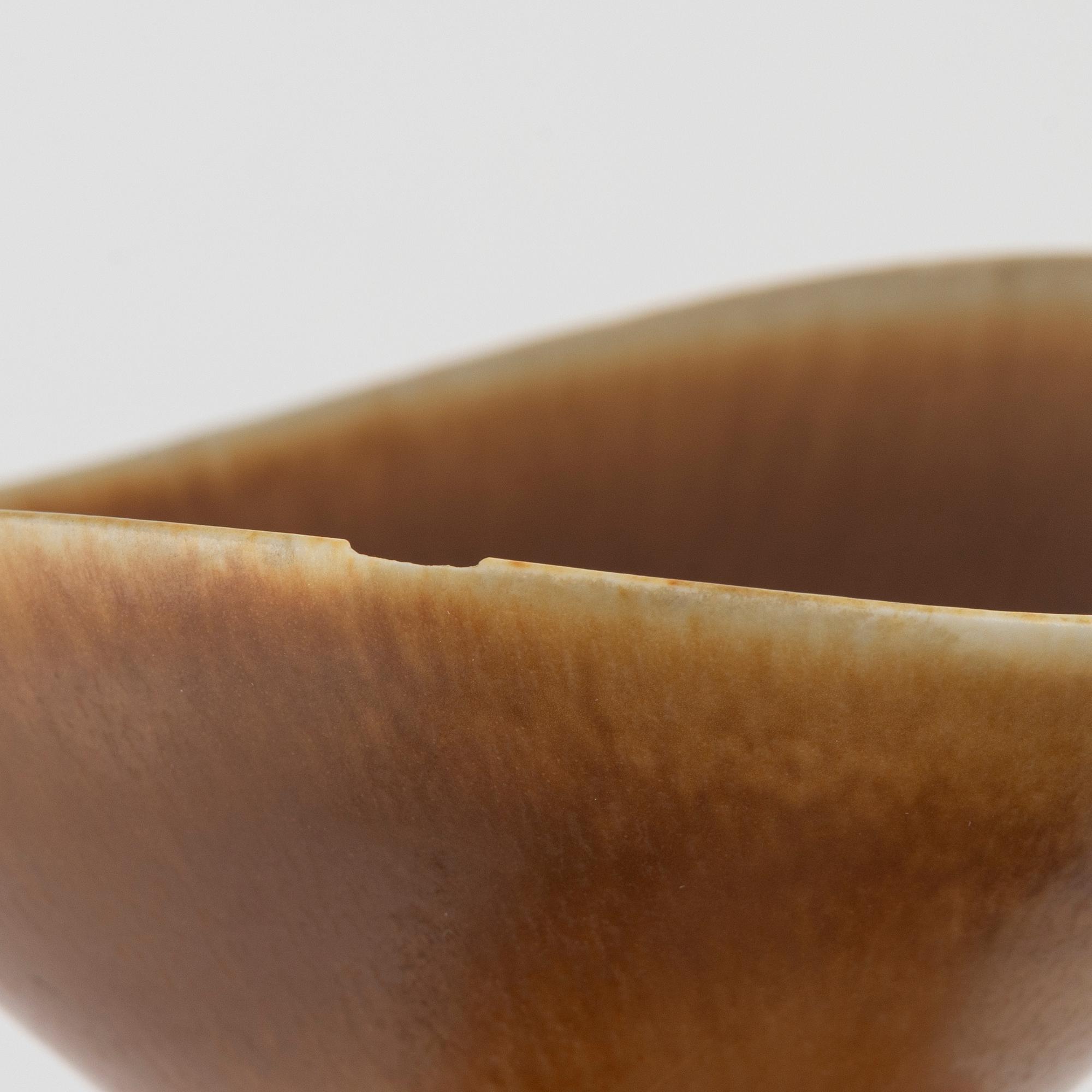 Berndt Friberg, a set of two stoneware bowls, Gustavsberg, Sweden.