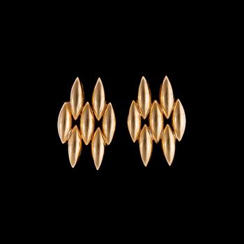 185. A pair of Cartier gold earrings, 1989.