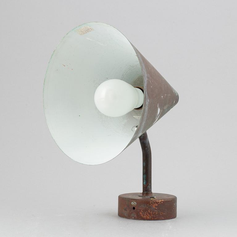 Hans-Agne Jakobsson, vägglampa, "Tratten", Markaryd, 1960-tal.
