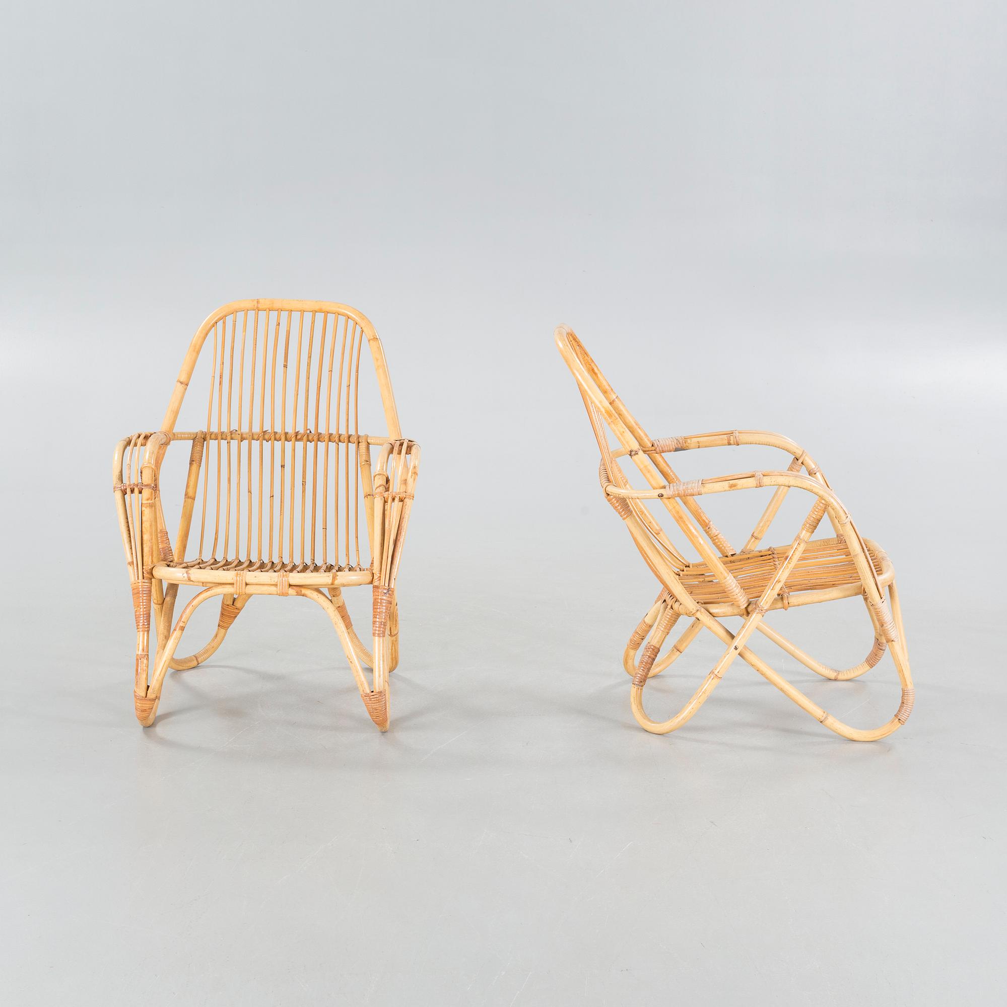 FÅTÖLJER, ett par, 1900-talets tredje kvartal.